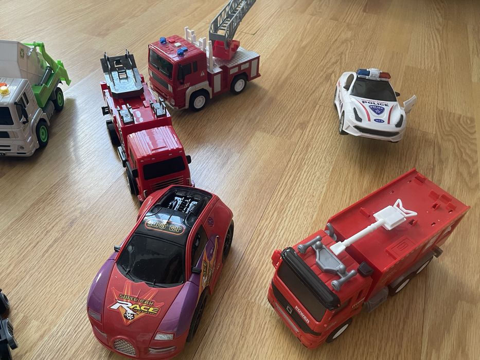 masinute cu sunete si lumini