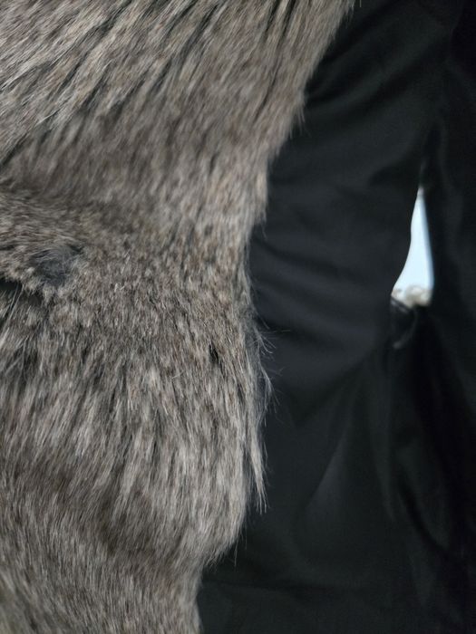 Vestă blană artificială Bershka/XS