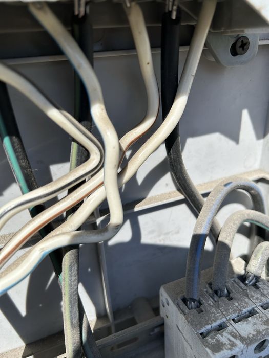 Услуги электрика опыт работы частный