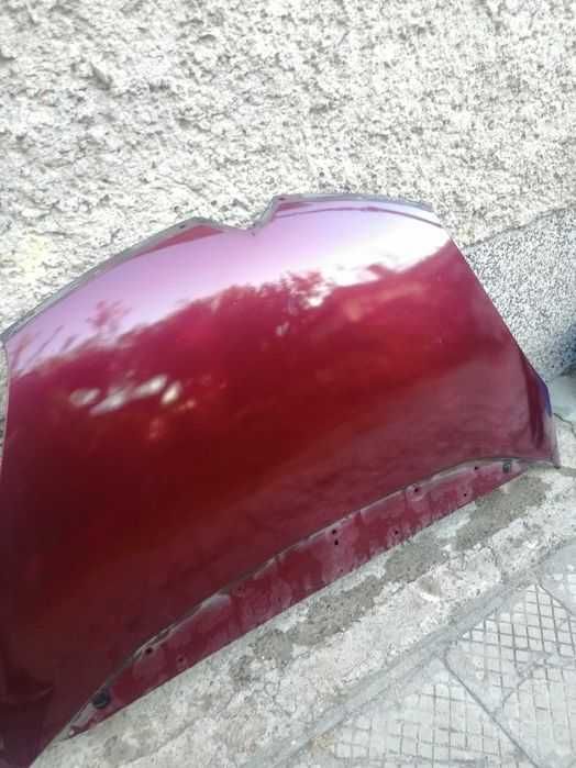 Преден алуминиев капак за Citroën C4 Picasso цвят Бордо