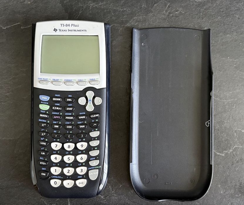 Графичен калкулатор CASIO FX 9860 G SD и TEXAS INSTRIMENTS TI84