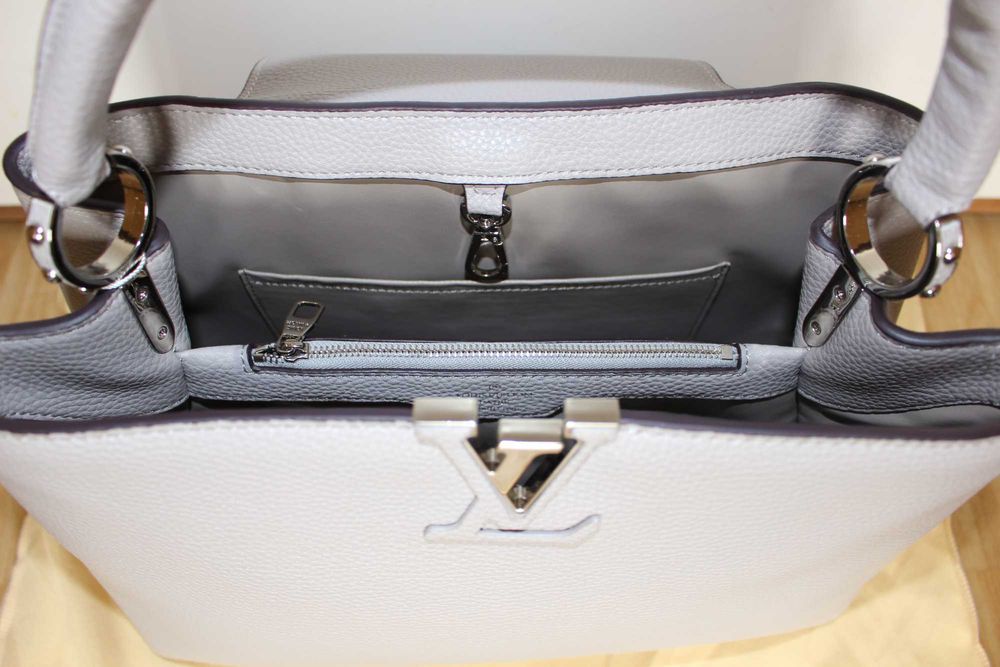Дамска чанта Louis Vuitton Capucines