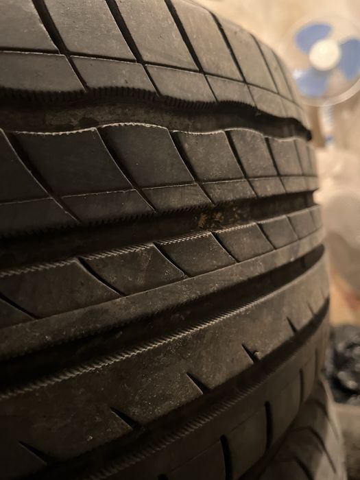 летни гуми Momo 235 45 18 ,,2 бр