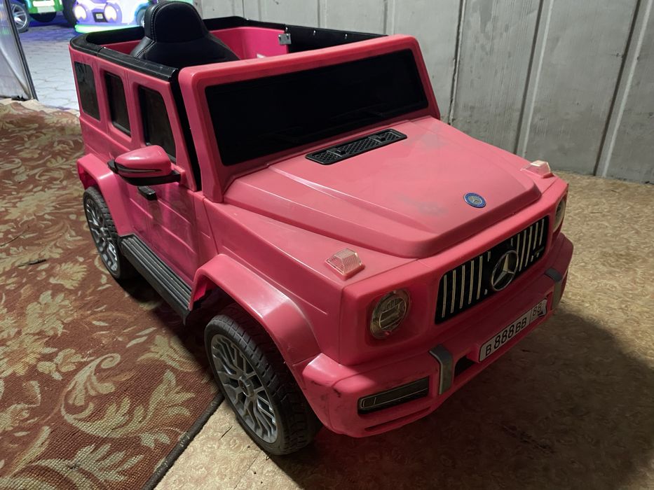 Продаю детскую машинку