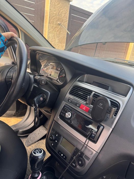 Vând fiat linea 2008