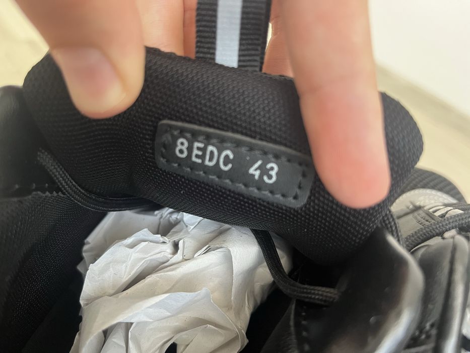 Adidasi Dior B22