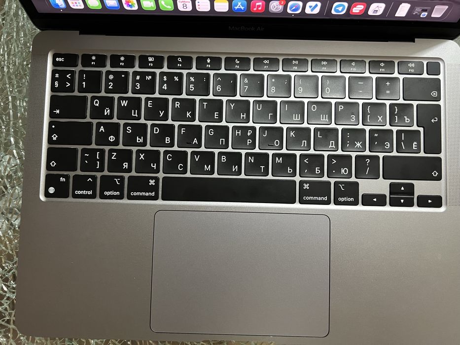 Macbook  Air M1/256 Gb