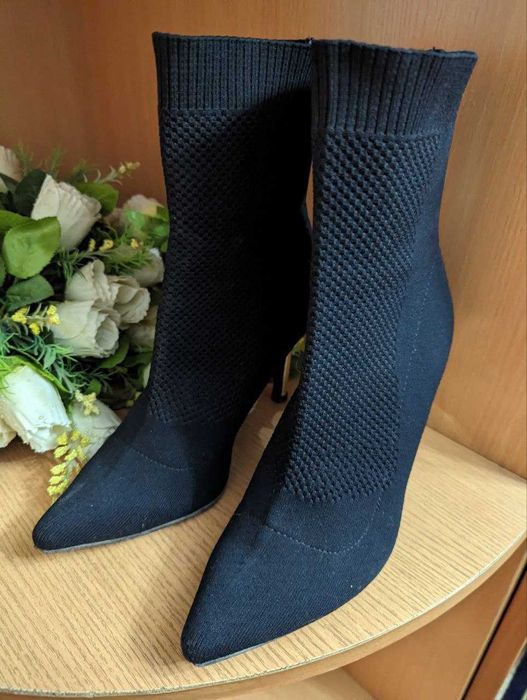 продам женские сапожки-чулочки