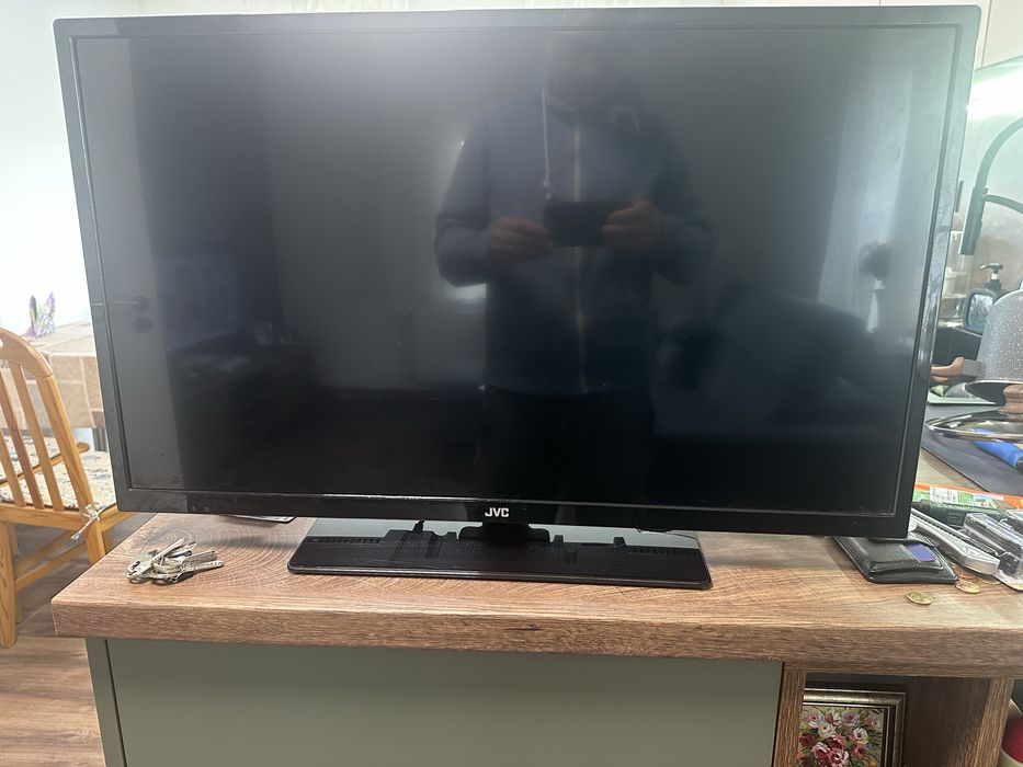 JVC LT-32VF30K е 32-инчов (81 см) Full HD LED телевизор,