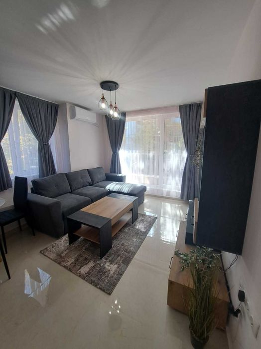 Дава се под наем Двустаен апартамент в Пловдив, Въстанически - 62 кв.м за 375 € - Снимка #1