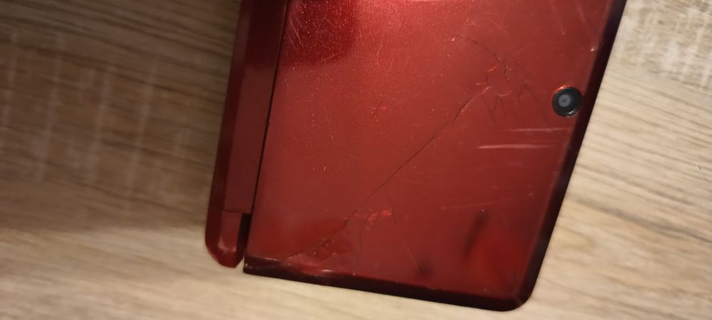 Nintendo 3DS pentru piese VÂNDUT.