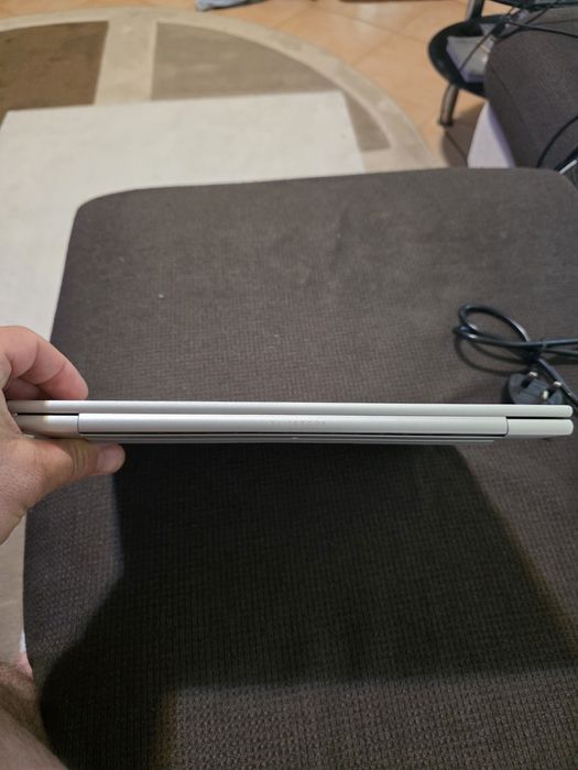 HP elitebook 835 G9 13 inch