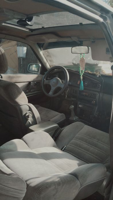 Мазда 626  в хорошом Сост