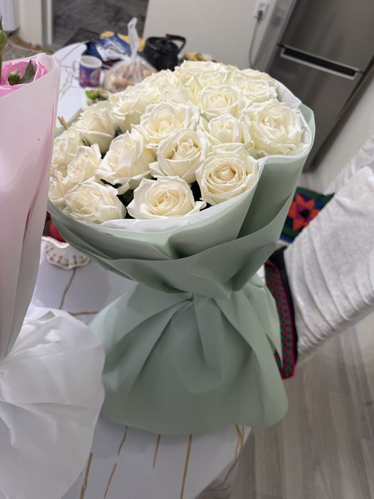 Розы белые 35 шт