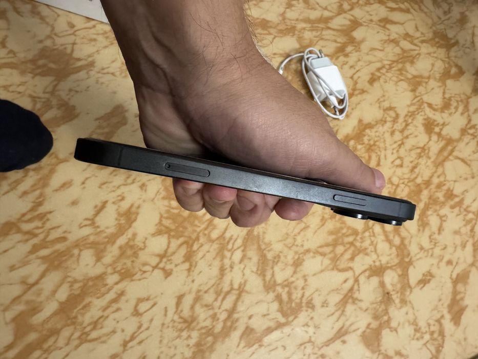 Iphone XR 128 все работает.