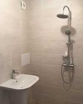 Дава се под наем Двустаен апартамент в Бургас, Славейков - 57 кв.м за 210 € - Снимка #3