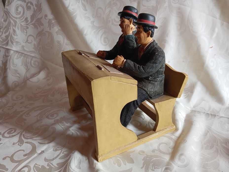 Statuetă Stan și Bran