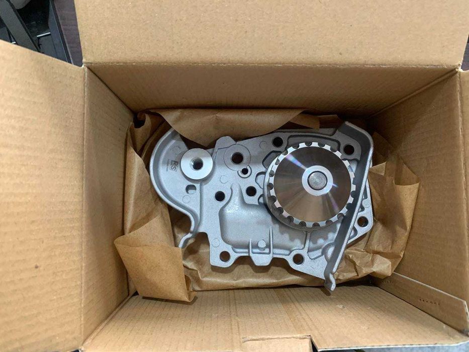 Насос водяной (помпа) LADA LARGUS, VESTA