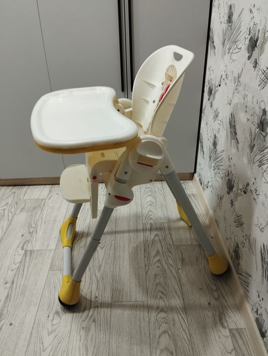Продам стульчик для кормления.