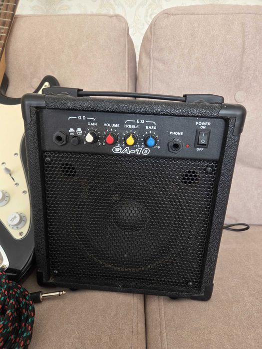Chitară electrică cu amplificator