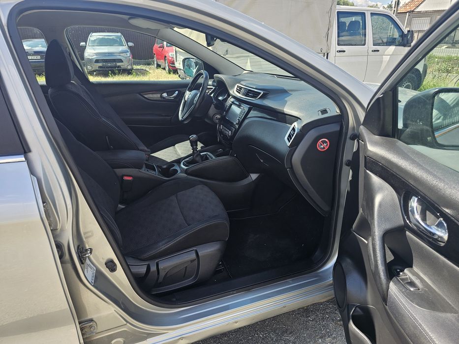 Nissan Qashqai 2015 Diesel -Navigatie,
