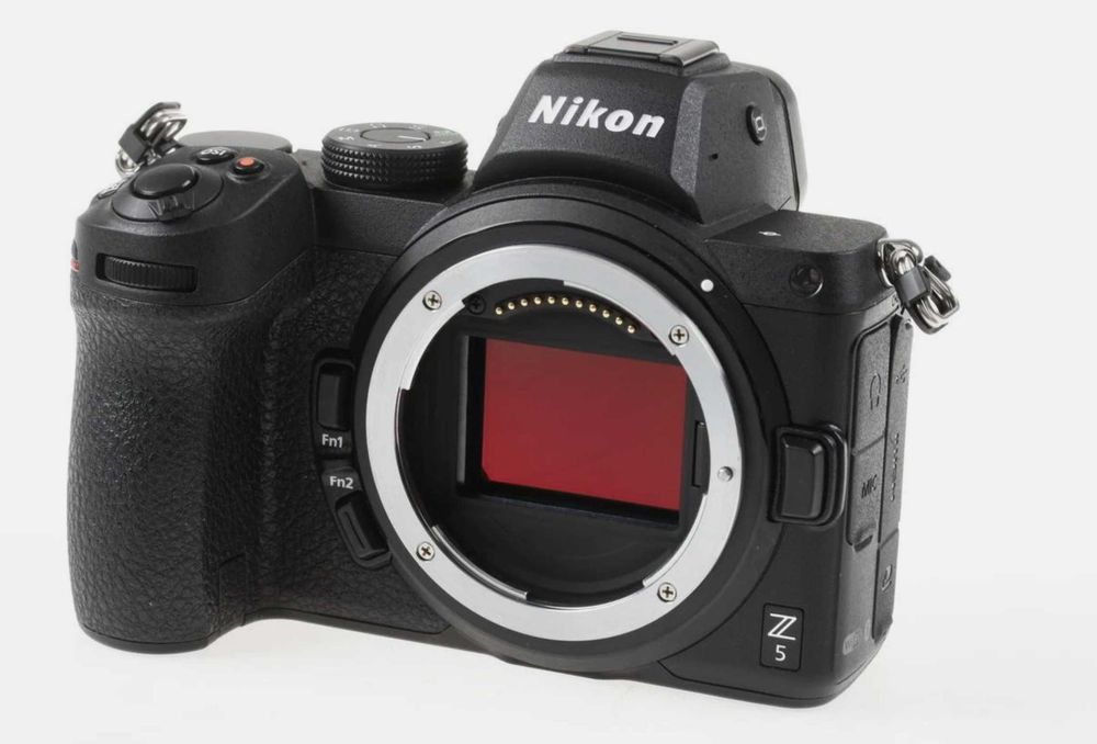 Nikon Z5 Aparat Foto Mirrorless 24.3 MP - Excelent