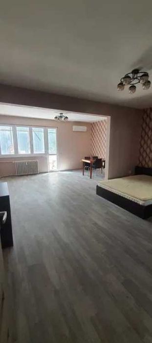 Тристаен ап Медицинска академия