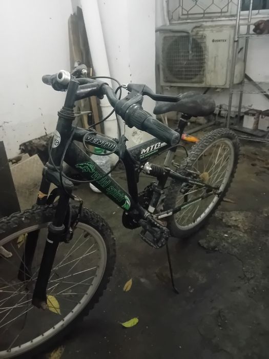 bicicletă MTB (mountain bike full suspention