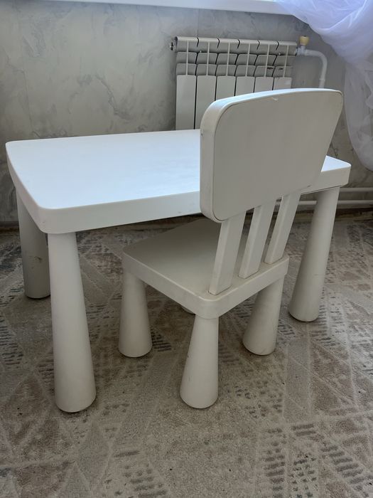 Ikea, стол и стульчик для детей