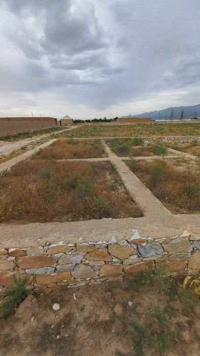 yer sotiladi uchastka