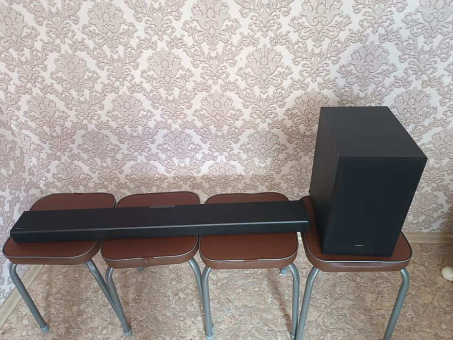 Продам саундбар Samsung Q600A