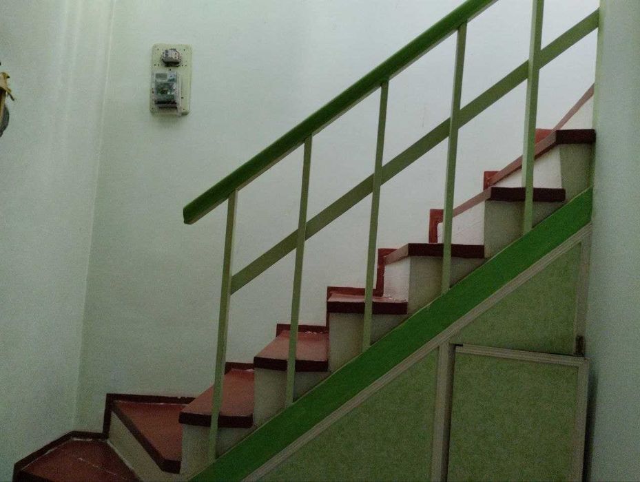 Хасанбай.    Кенсай.    Коттедж    2 х    этажный.   4    комнаты.