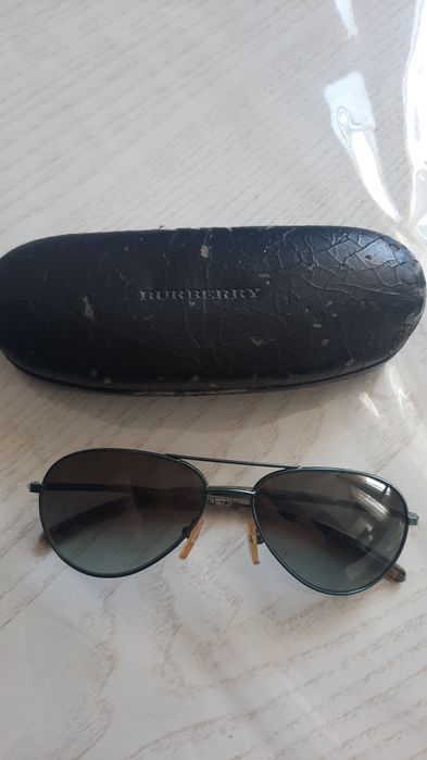 Продам очки Burberry  оригинал