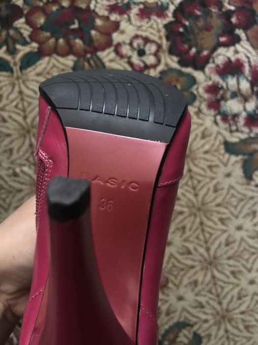 Сапоги кожаные 36 разм “BASIK”