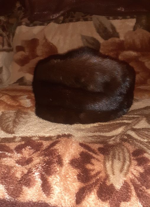 Продам шапки норковые