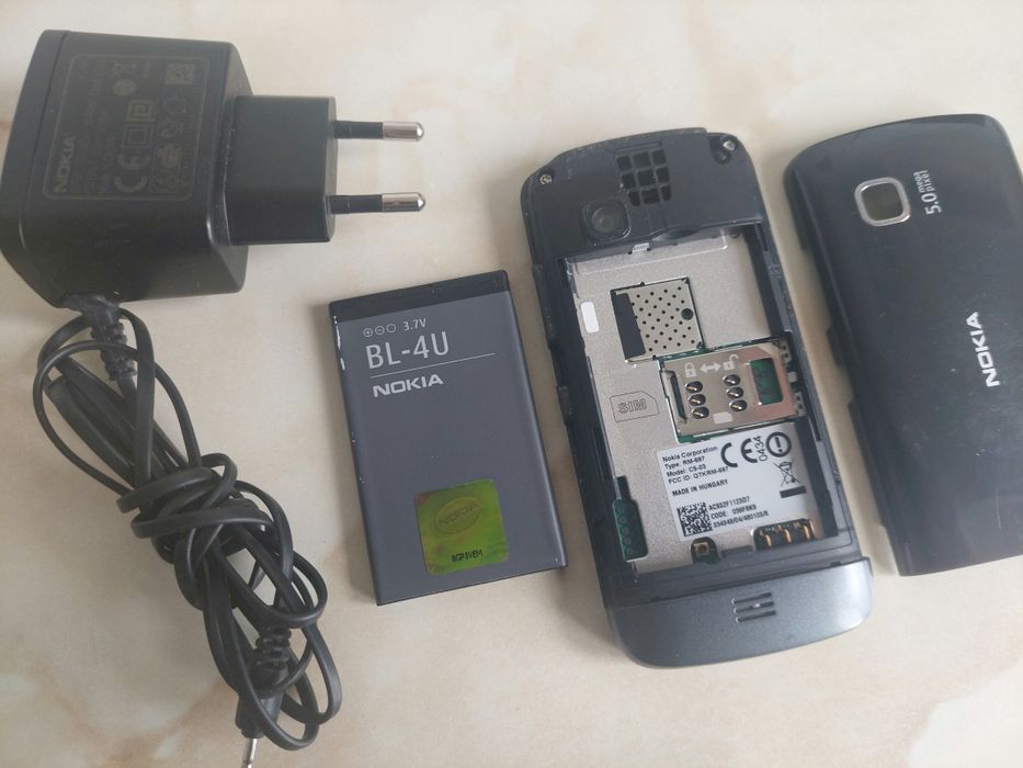 Vând Nokia C5-03 în perfectă stare, codat VodafoneRO //poze reale