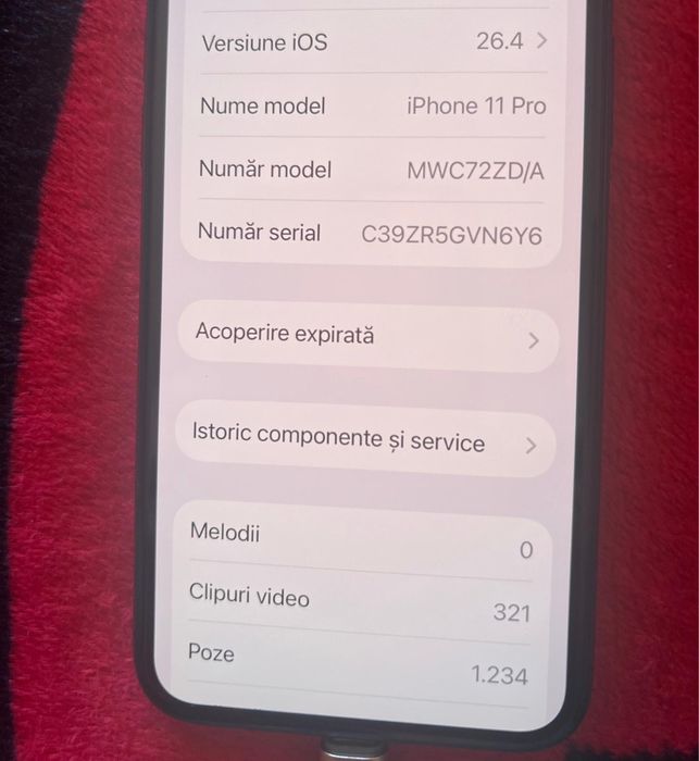 Vand iphone 11 pro 256 GB spart pe spate