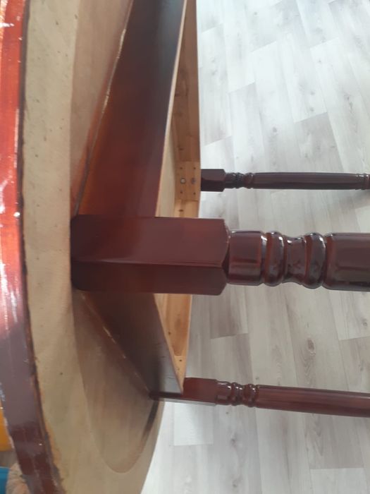 Круглый стол для Гостиный диаметр 140см