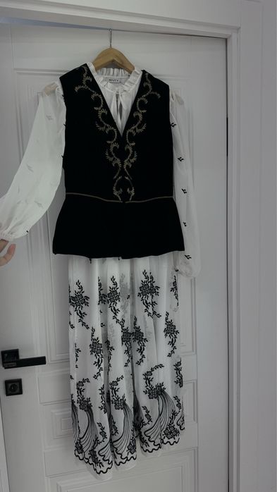 Кажекей и платье