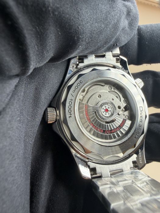 Часовник Omega Seamaster