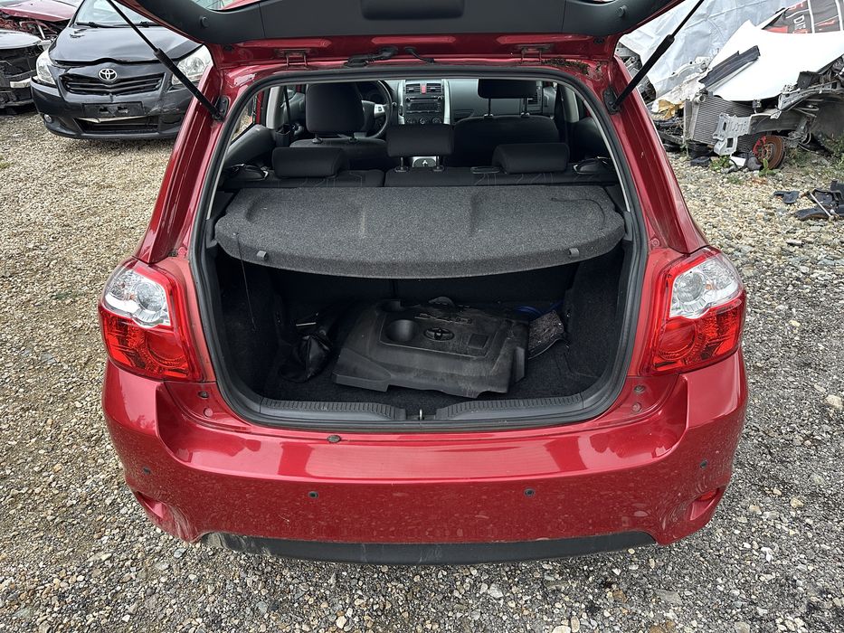 Toyota Auris Тойота Аурис 1.4 d4d 90 кс 2012г На части!