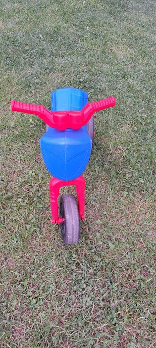 Детска количка с педали и моторче