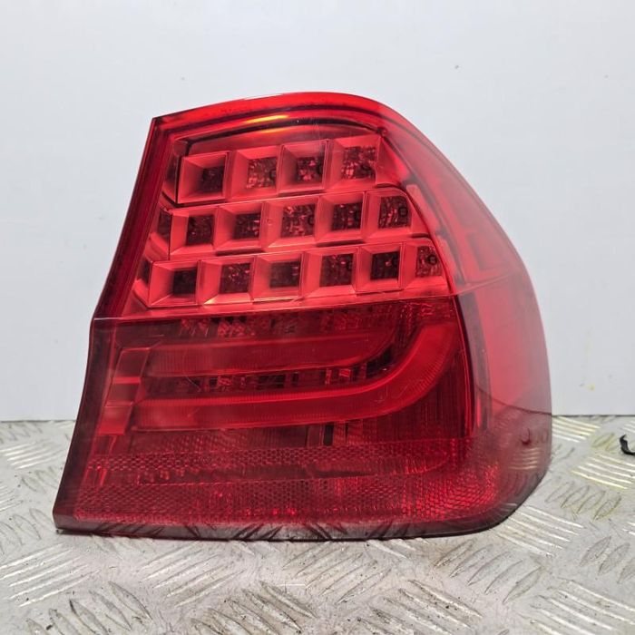 Stop LED aripa dreapta BMW Seria 3 E90