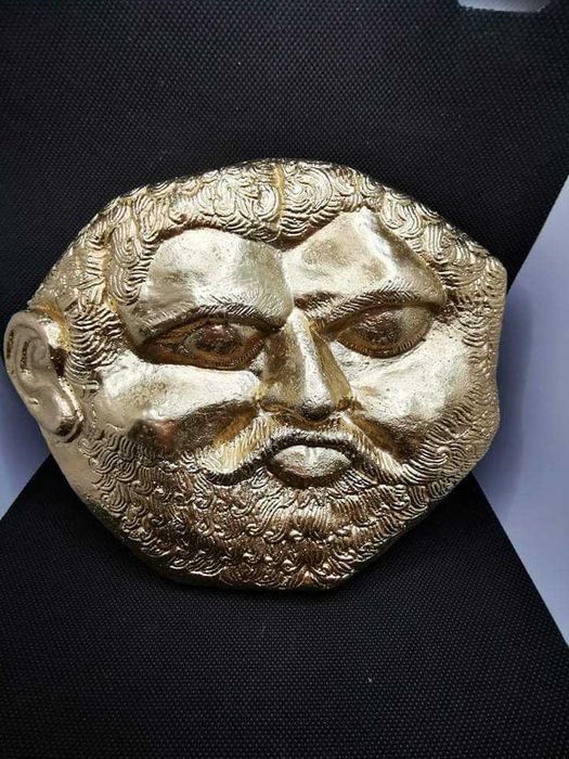 Златната маска на Цар Терес