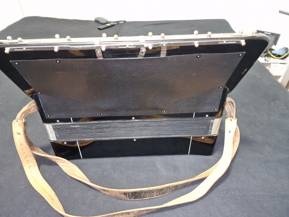 HOHNER Tango  120 basi