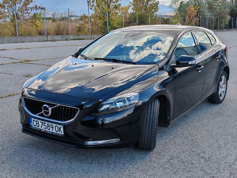 2017г Volvo V40 Автоматик 120кс