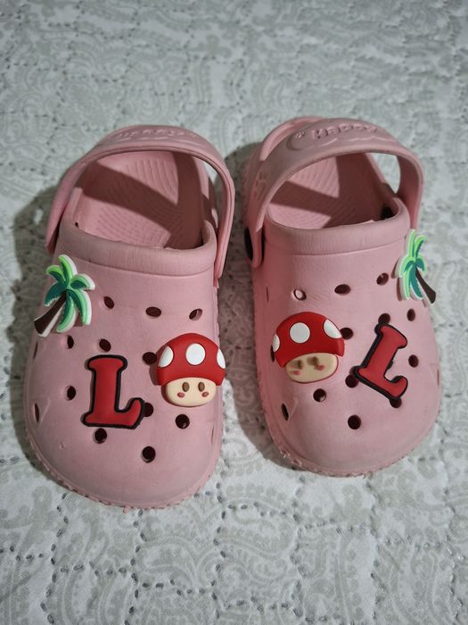 Крокс за момиче, номер 22