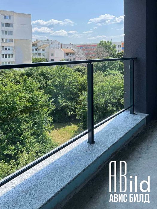 Алуминиеви и стъклени парапети на отлична цена