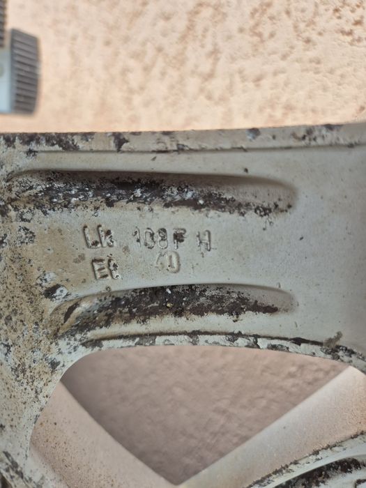 Jante Ford 5x108 Anvelope iarnă 215/55/R16