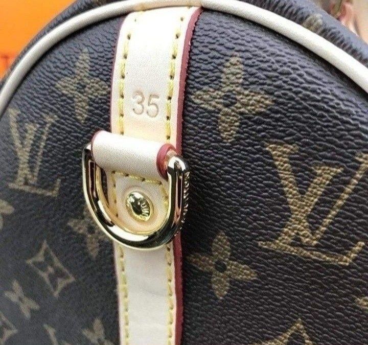 Set dama compus din geanta+portofel+esarfa/saculet, etichetă